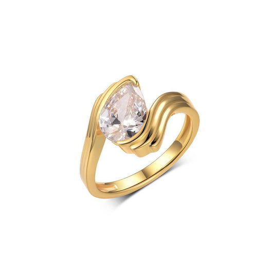 Soléa Teardrop Ring