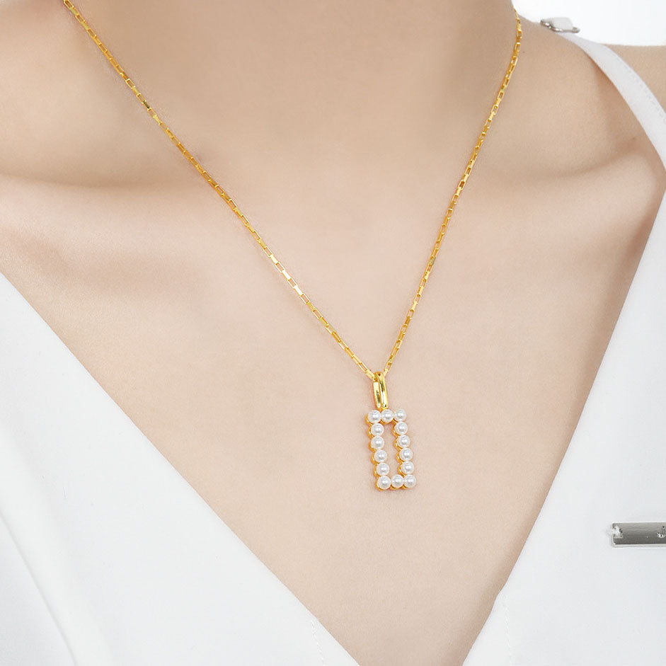 Shell Pearls Rectangle Necklace