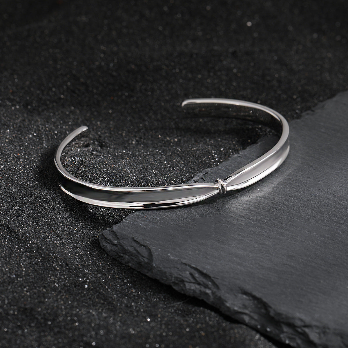 KnotTwist Bangle