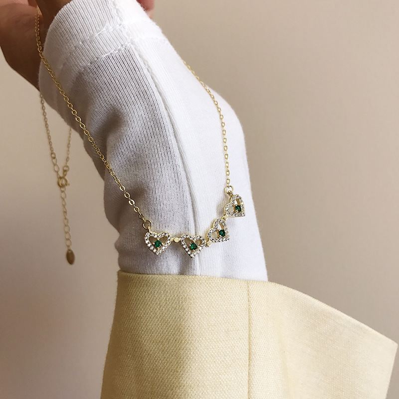 Lucky Aura Clover Necklace