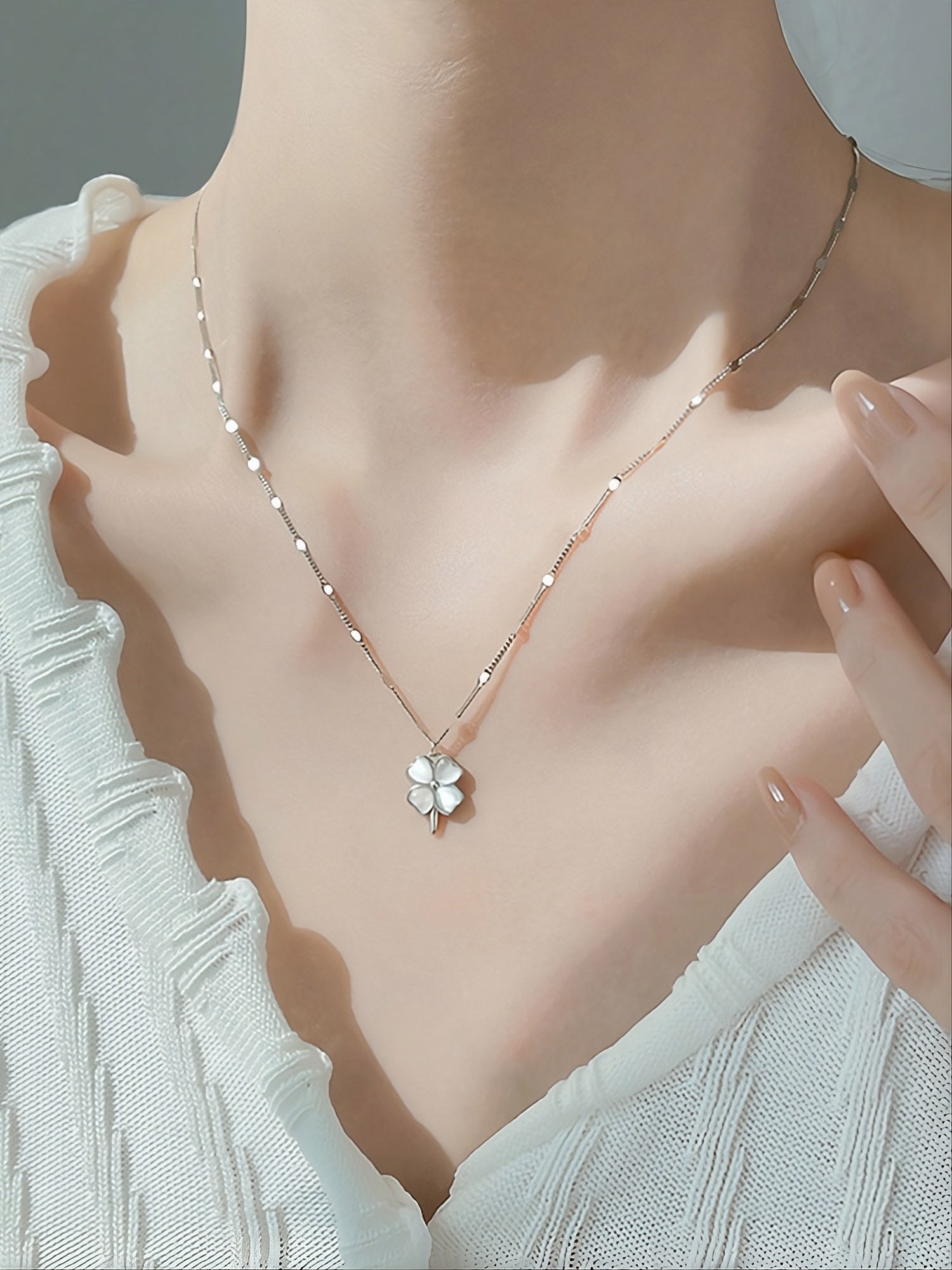 Clover Necklace