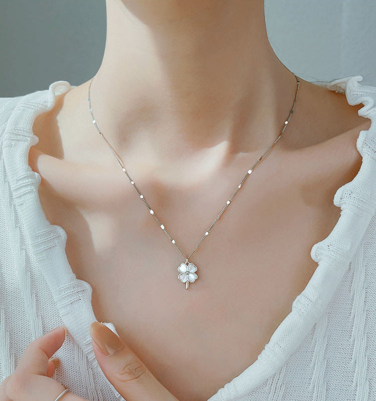 Clover Necklace