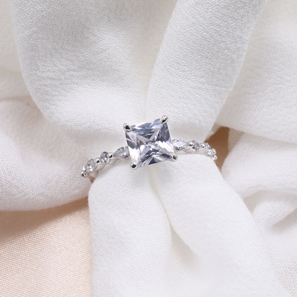 Ringsmaker 2ct 925 Sterling Silver Ring Women Princess Cut CZ Cubic Zirconia Engagement Rings